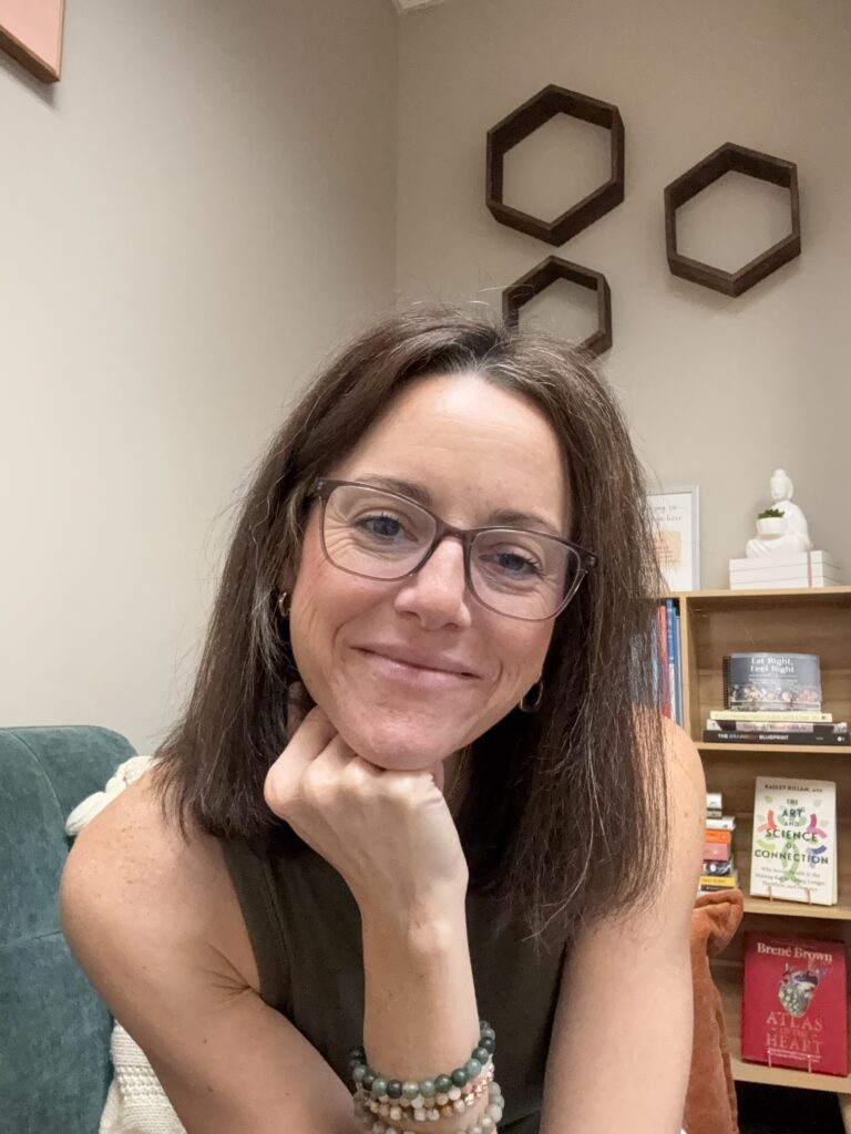 2025 10 07 15.49.23 768x1024