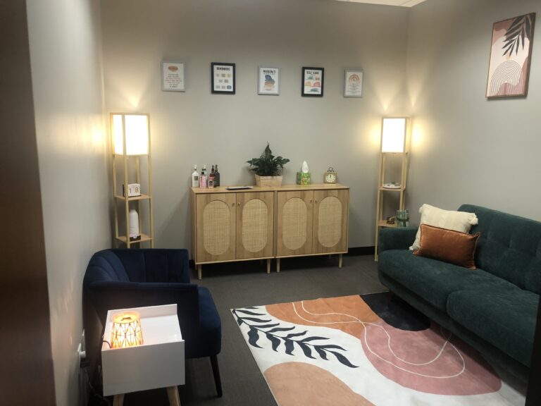 EntranceToOffice 768x576